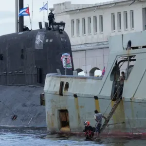 خبير روسي: الكرملين يخطط لضرب سفن أميركية بالنووي