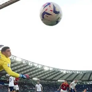 روما يحسم «الديربي» ويهزم لاتسيو في الدوري الإيطالي.. فيديو