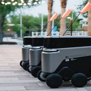 3 روبوتات تجريبية لتوصيل المنتجات في المدينة المستدامة بدبي
