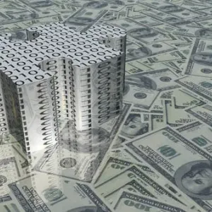 مليونير عصامي يكشف طرقاً "خادعة" لبناء الثروة