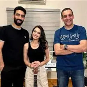 بعد العمل مع شيرين عبد الوهاب.. الإعلامي إيهاب صالح يعتزل إدارة أعمال الفنانين