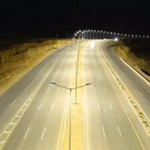 إنهاء أعمال إنارة طريق الأمير نايف بن عبدالعزيز ببريدة