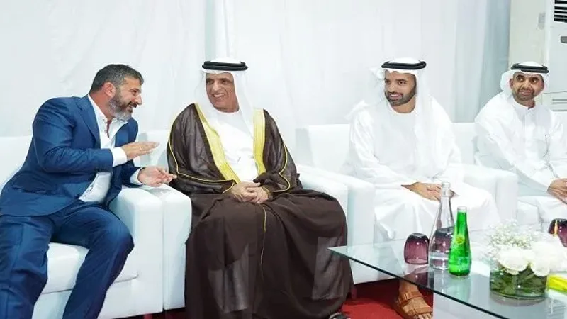 بالفيديو.. سعود بن صقر يضع حجر الأساس لمصنع "جلاس تكنولوجي" في رأس الخيمة