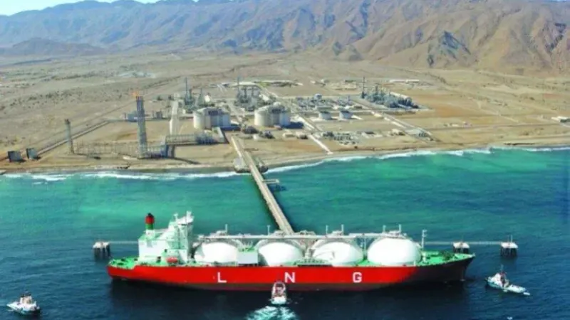 8 مليارات متر مكعب.. إجمالي الإنتاج والاستيراد لسلطنة عمان من الغاز الطبيعي