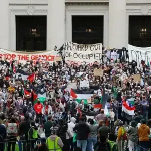 طلاب مؤيدون لفلسطين يتهمون جامعة هارفارد بعدم حمايتهم