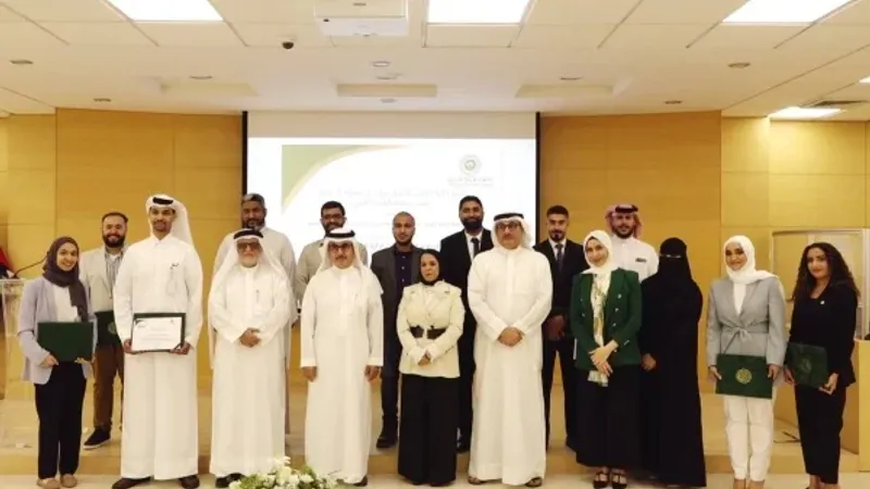 جامعة الخليج العربي تحتفي بتخريج الدفعة الثالثة من طلبة الدبلوم المهني في ادارة المخلفات