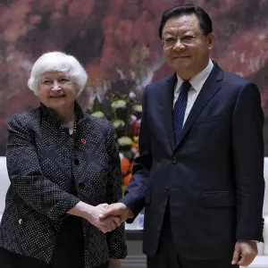 زيارة وزيرة الخزانة الأمريكية للصين لمناقشة الممارسات التجارية غير العادلة لبكين