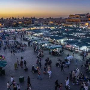 "جاذبية المغرب لا تقاوم" .. آلاف السياح الجزائريين يتدفقون على مدن المملكة