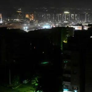 مصر تستورد شحنات وقود لإنهاء انقطاع الكهرباء في الصيف