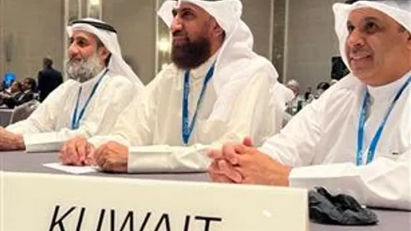الكويت تعلن تحديث أهدافها للطاقة المتجددة وتعزيز استراتيجيات كفاءة الطاقة