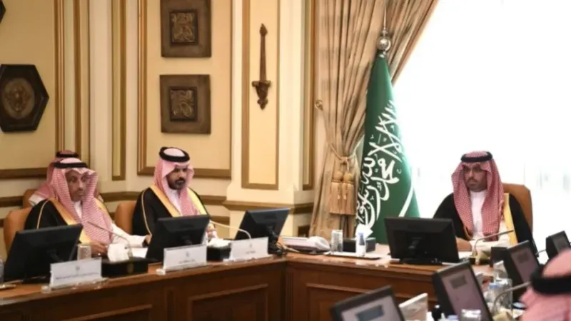 نائب أمير مكة يرأس اجتماع «تنفيذية لجنة الحج»