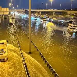 عبر "𝕏": فيضانات دبي تثير أسئلة حول تلقيح السحب.. ما هي هذه العملية وما الأضرار التي يمكن أن تسببها؟
