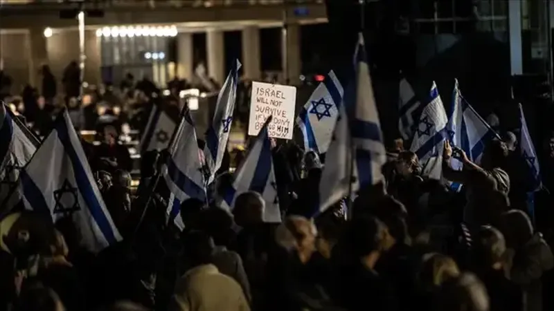 آلاف الإسرائيليين يطالبون بحل الكنيست وإجراء انتخابات مبكرة