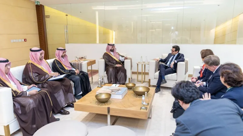 وزير الثقافة السعودي يشيد بالعلاقات المتميزة مع فرنسا
