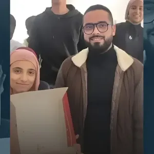 تونس.. تكريم طالبة داخل مدرسة لارتدائها الحجاب يثير جدلاً