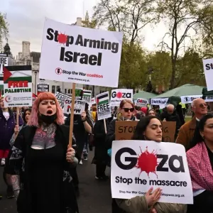 محكمة بريطانية تنظر في طعن يتعلق بتصدير الأسلحة لإسرائيل