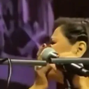 شيرين عبد الوهاب تكشف سبب بكائها في حفلها بالكويت أثناء غناء «كده يا قلبي»