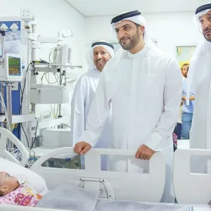 سلطان بن أحمد القاسمي: ملتزمون برعاية المرضى غير القادرين في أنحاء العالم