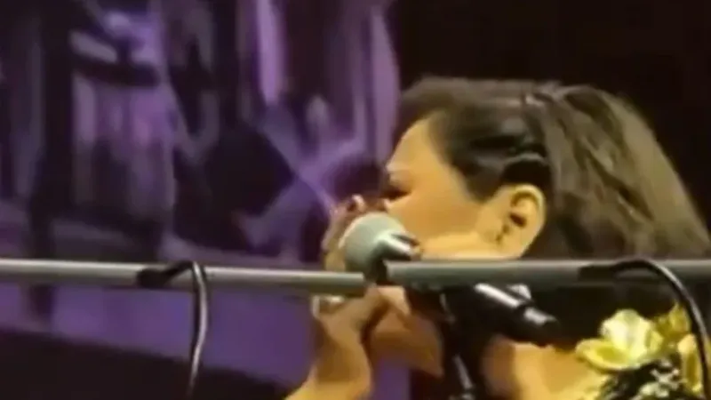 شيرين عبد الوهاب تكشف سبب بكائها في حفلها بالكويت أثناء غناء «كده يا قلبي»