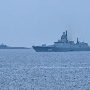 فرقاطة عسكرية روسية تصل إلى المياه الكوبية في طريقها إلى ميناء هافانا