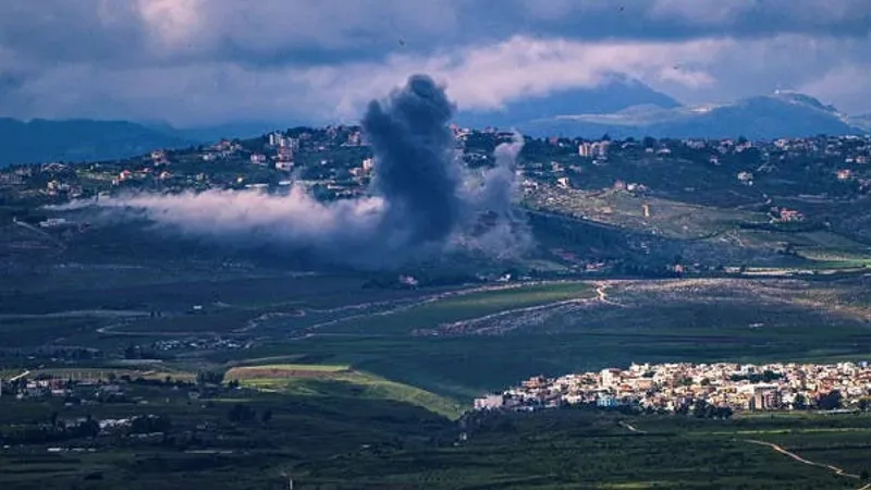 عبر "𝕏": إسرائيل تعلن قصف مبنيين عسكريين وبنى تحتية لحزب الله جنوب لبنان