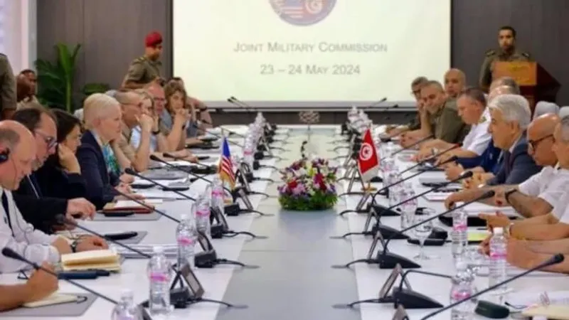 اجتماع اللجنة العسكرية المشتركة التونسية الأمريكية في دورتها السادسة والثلاثين بالقاعدة الجوية بالعوينة