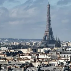 ستاندرد آند بورز تخفض تصنيف فرنسا الائتماني للمرة الأولى منذ 2013