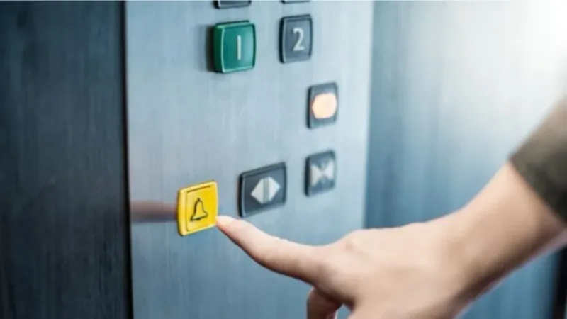 «أمن الفيوم» ينجح في إنقاذ مواطن احتجز داخل مصعد بأحد العقارات