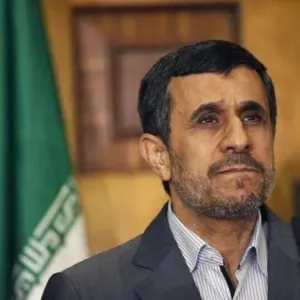 أحمدي نجاد يترشح للانتخابات الرئاسية في إيران