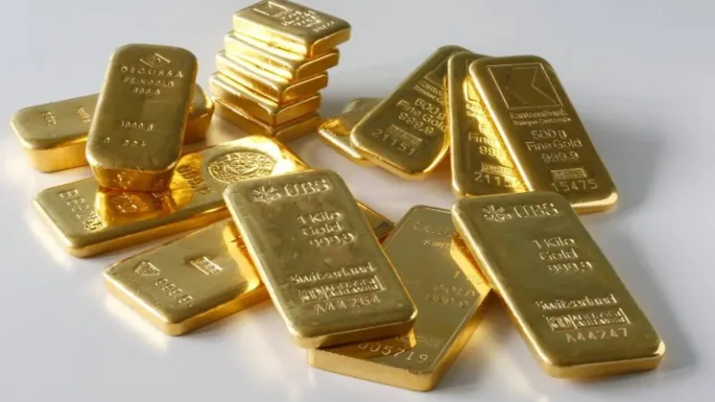 الذهب يستقر مع ترقب المستثمرين كلمة رئيس الفيدرالي الأمريكي