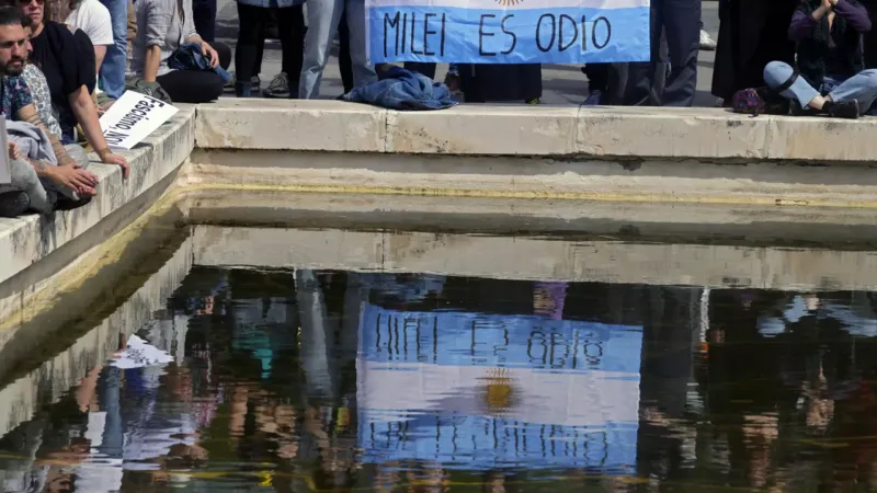 شاهد: احتجاجات في مدريد.. الرئيس الأرجنتيني خافيير مايلي غير مرحب به في إسبانيا