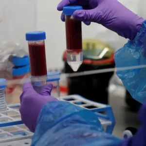 تقنية واعدة لإنتاج فصيلة دم شاملة للبشر !