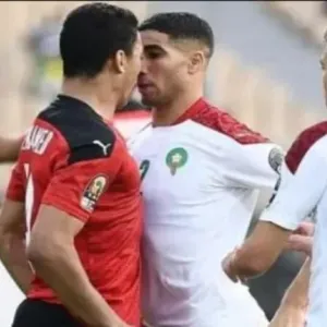 لاعب مصري يرفض الصلح مع أشرف حكيمي