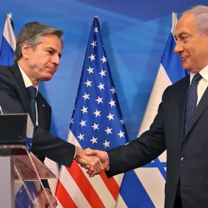 وزير الخارجية الأمريكي: مصممون على التوصل لوقف إطلاق النار بغزة
