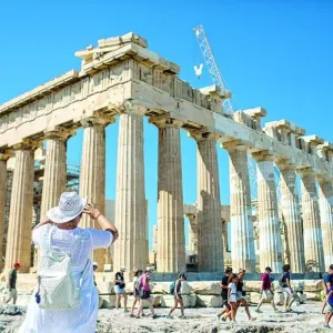 موجة حر تاريخية تضرب اليونان.. و«الأكروبوليس» يغلق أبوابه جزئياً