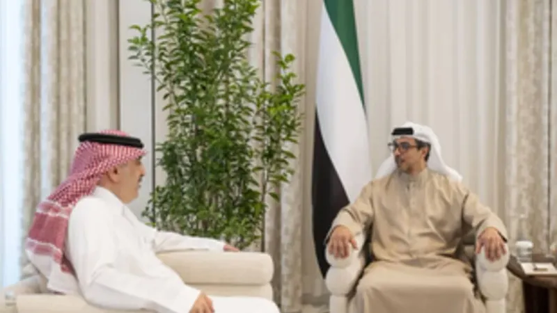 الإمارات والسعودية تبحثان سبل تعزيز التعاون في المجالات كافة