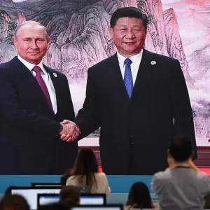 بوتين يبدأ زيارة إلى الصين لتعزيز التعاون وبحث قضايا الأمن العالمي #الشرق #الشرق_للأخبار
