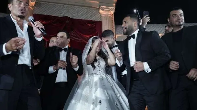 مصطفى كامل وإيهاب توفيق يتألقان في حفل زفاف نجل محمد فؤاد (صور)