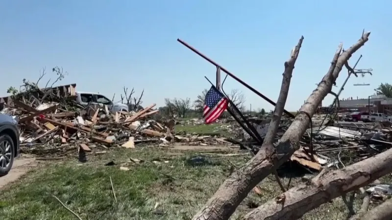 شاهد: "عشر ثوان من الرعب الحقيقي".. هكذا تصف امرأة من أيوا لحظة تدمير إعصار لمنزلها