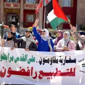 مساندو غزة يطالبون الدولة بتعليق التطبيع مع إسرائيل