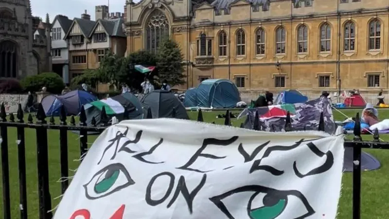 هل ستواجه الاحتجاجات الطلابية في بريطانيا مصيرا مشابها لنظيرتها في الولايات المتحدة؟