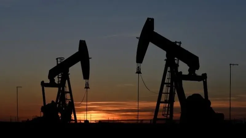 أسعار النفط تتراجع في التعاملات المبكّرة بنسبة 0.11 %