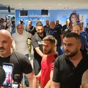 وصول بعثة فريق الرياضي بيروت بكرة السلة أبطال فاينال 8 بطولة وصل إلى مطار رفيق الحريري