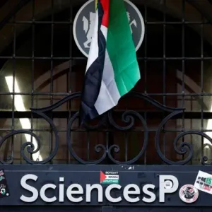 طلاب باريس المناصرين لفلسطين يفرضون مطالبهم