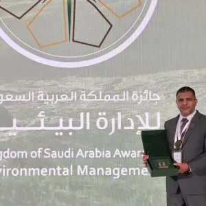 أستاذ في جامعة قطر يحصل على جائزة سعودية في مجال البيئة