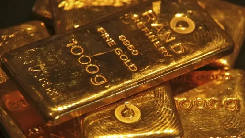 سعر الذهب يواصل الهبوط تحت وطأة قوة الدولار
