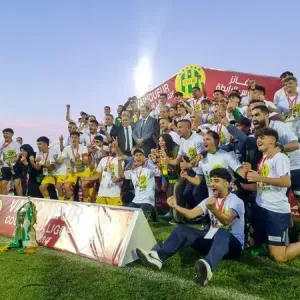 والي تيزي وزو يهنئ شبيبة القبائل لأقل من 21 سنة بعد التتويج بلقب كأس الجزائر