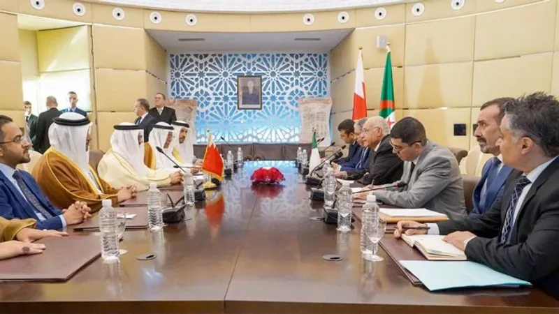وزير الخارجية يجتمع مع وزير الشؤون الخارجية والجالية الوطنية بالخارج في الجمهورية الجزائرية الديمقراطية الشعبية