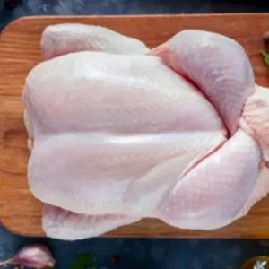 تراجع أسعار إنتاج دجاج اللحم الحي وبيض الاستهلاك في جوان 2024