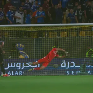 بعد 23 ثانية.. أوتافيو يهز شباك بونو بأسرع هدف في تاريخ مباريات النصر والهلال (فيديو)